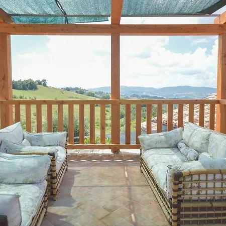 Four-bedroom In Tolentino Apartament SantʼAngelo