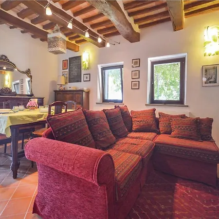 Four-bedroom In Tolentino