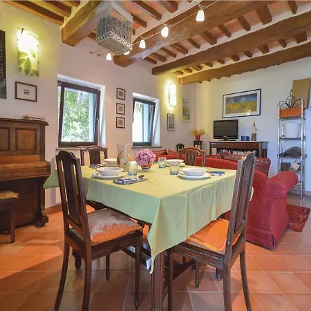 Apartament Four-bedroom In Tolentino